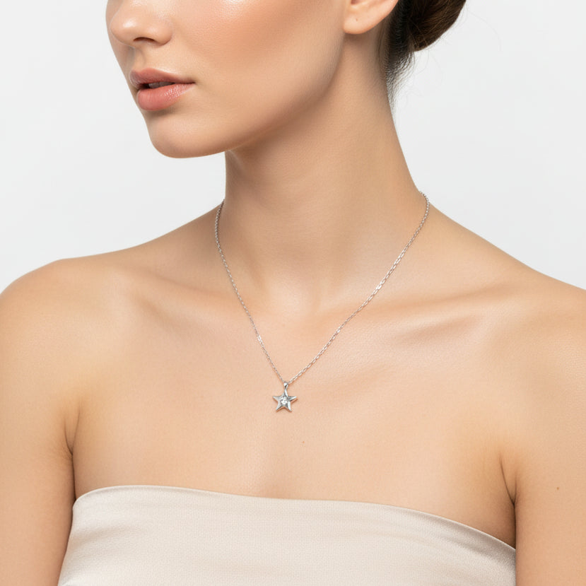 Малко сребърно колие Звезда