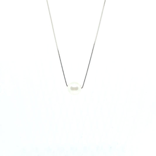 Нежно сребърно колие с перла